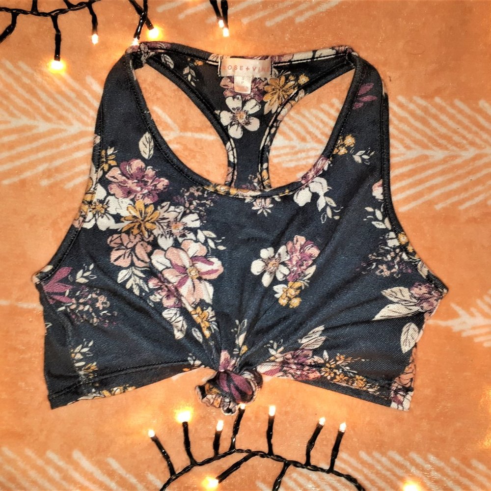 Items $10 and under 3/$20 Navy Blue, Rose + Vine, Size SM, Tied Crop Top